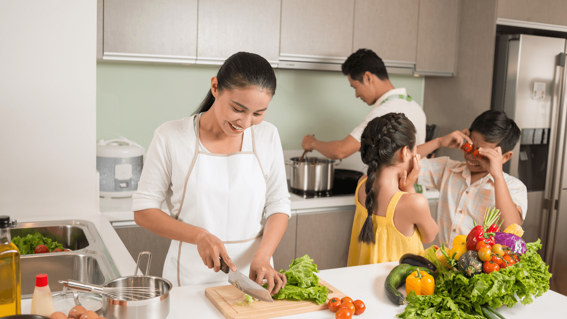 Whether cooking for your family or perfecting your signature dish, our fast and accurate testing solutions give you the confidence to push boundaries.
